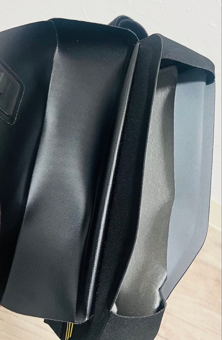 APIDURA トップチューブバッグ　1.0L