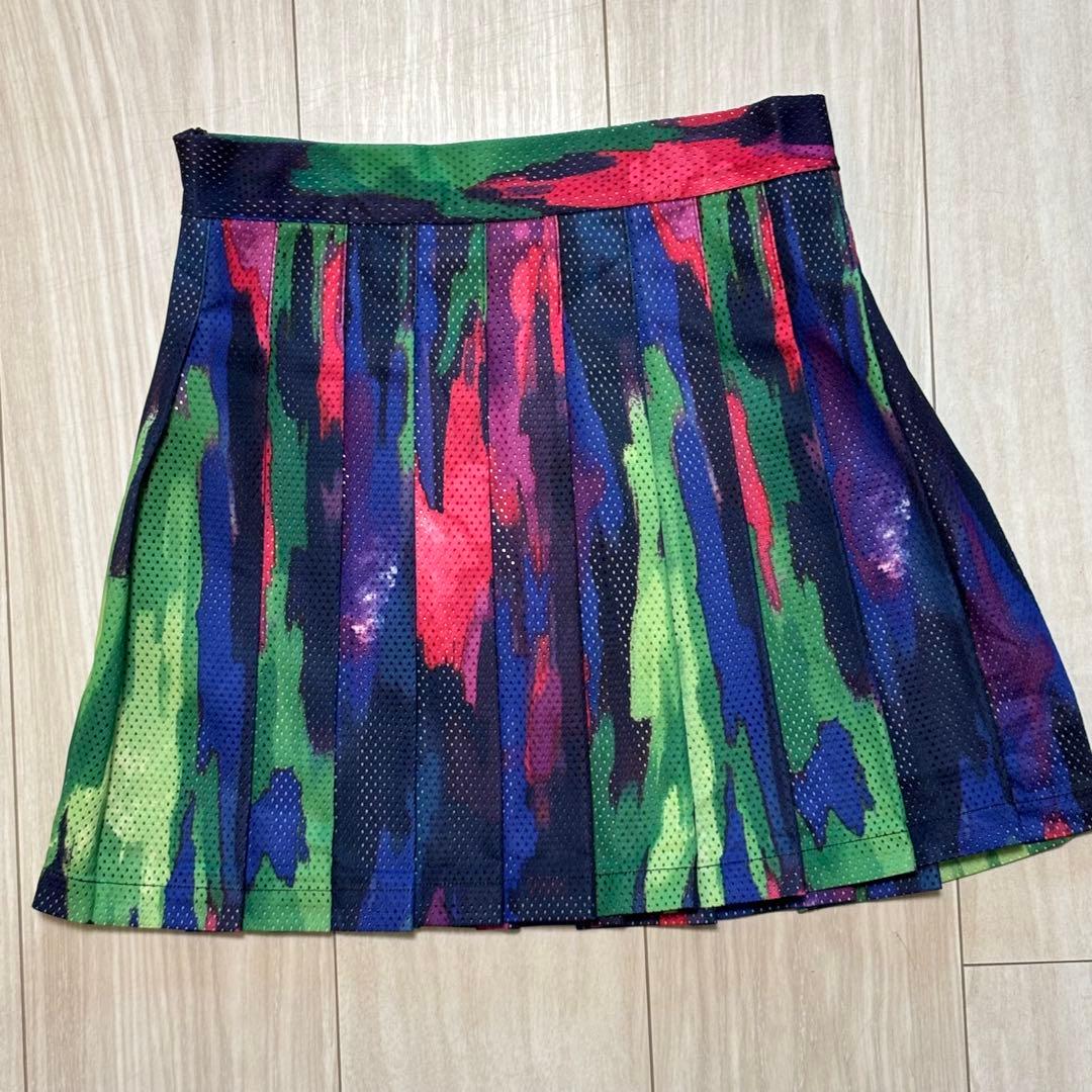 【新品未使用】adidas メッシュスカート マルチカラー