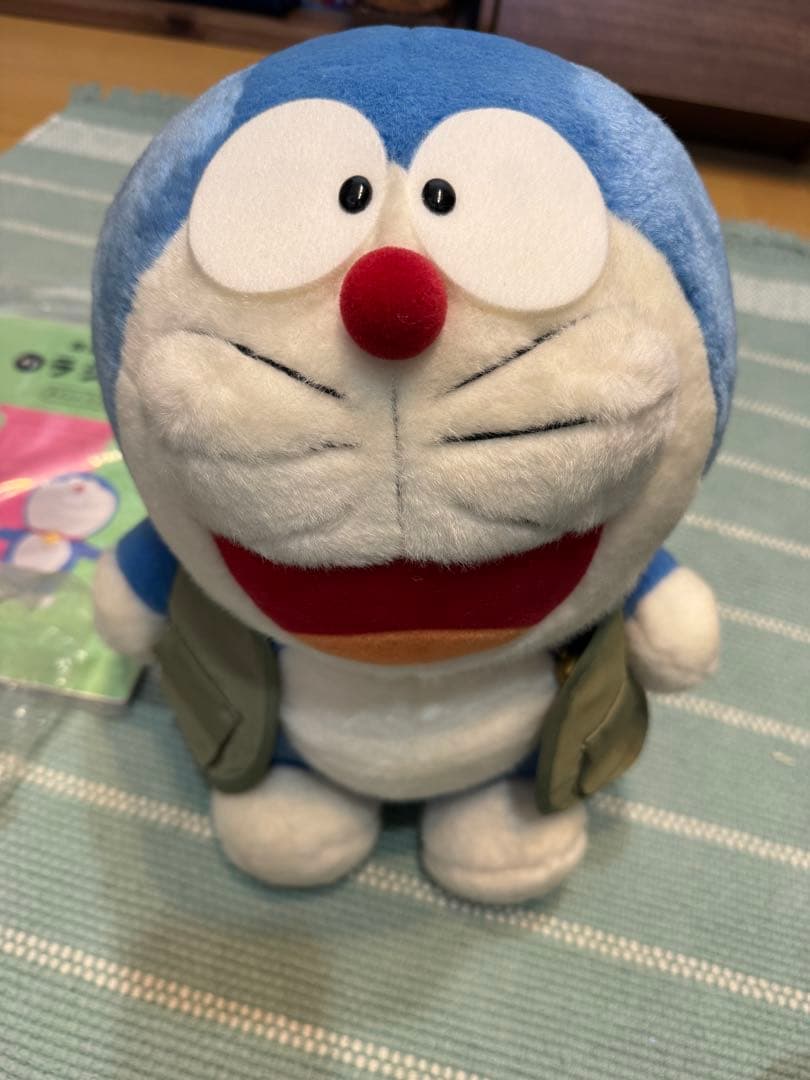 希少　日産ラシーン　ドラえもん ぬいぐるみ カタログセット