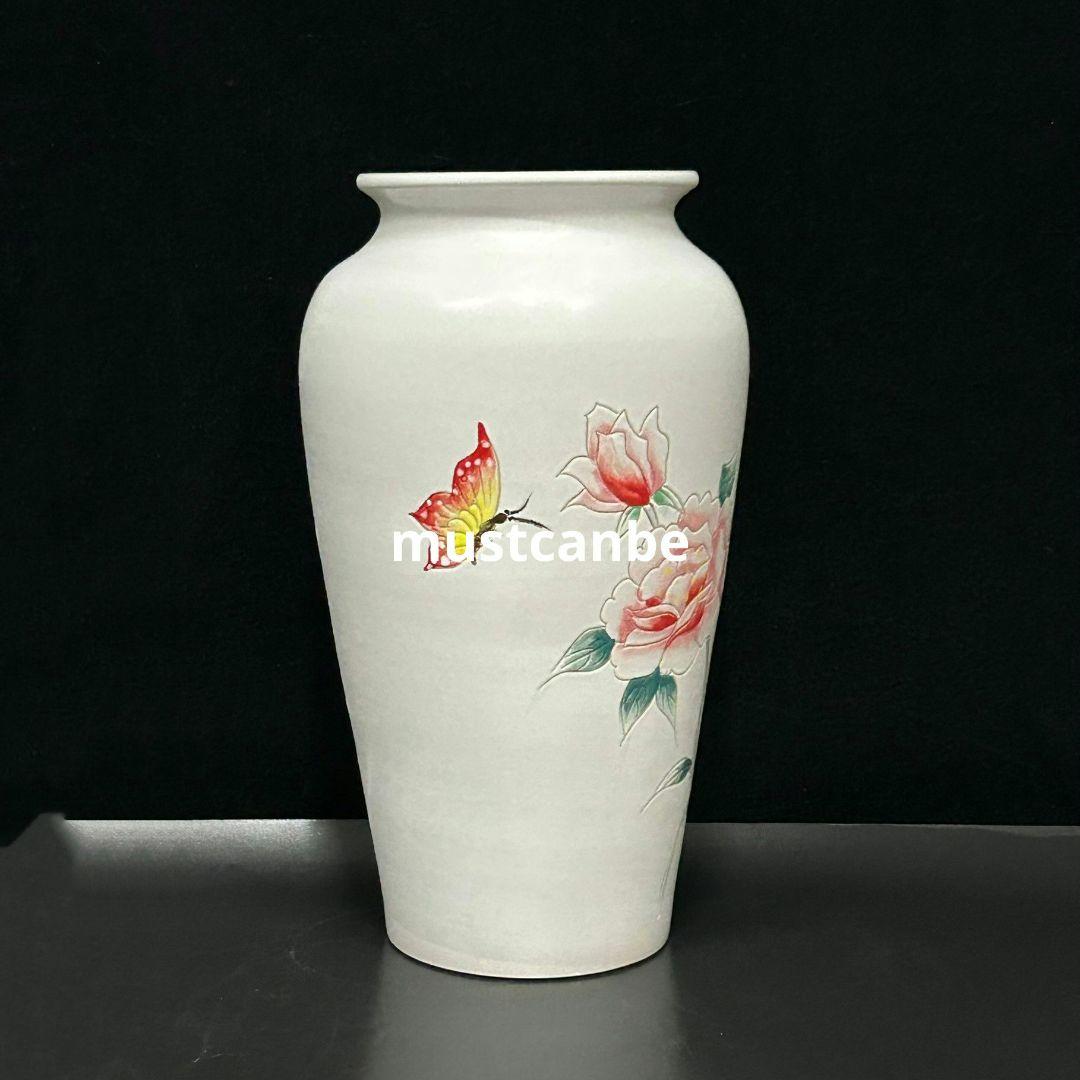 景徳鎮 手画刻彫花瓶 挿花器 装飾品 現代工芸品 美術品 置物