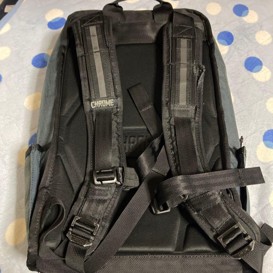 Chrome メッセンジャー　バックパック　防水