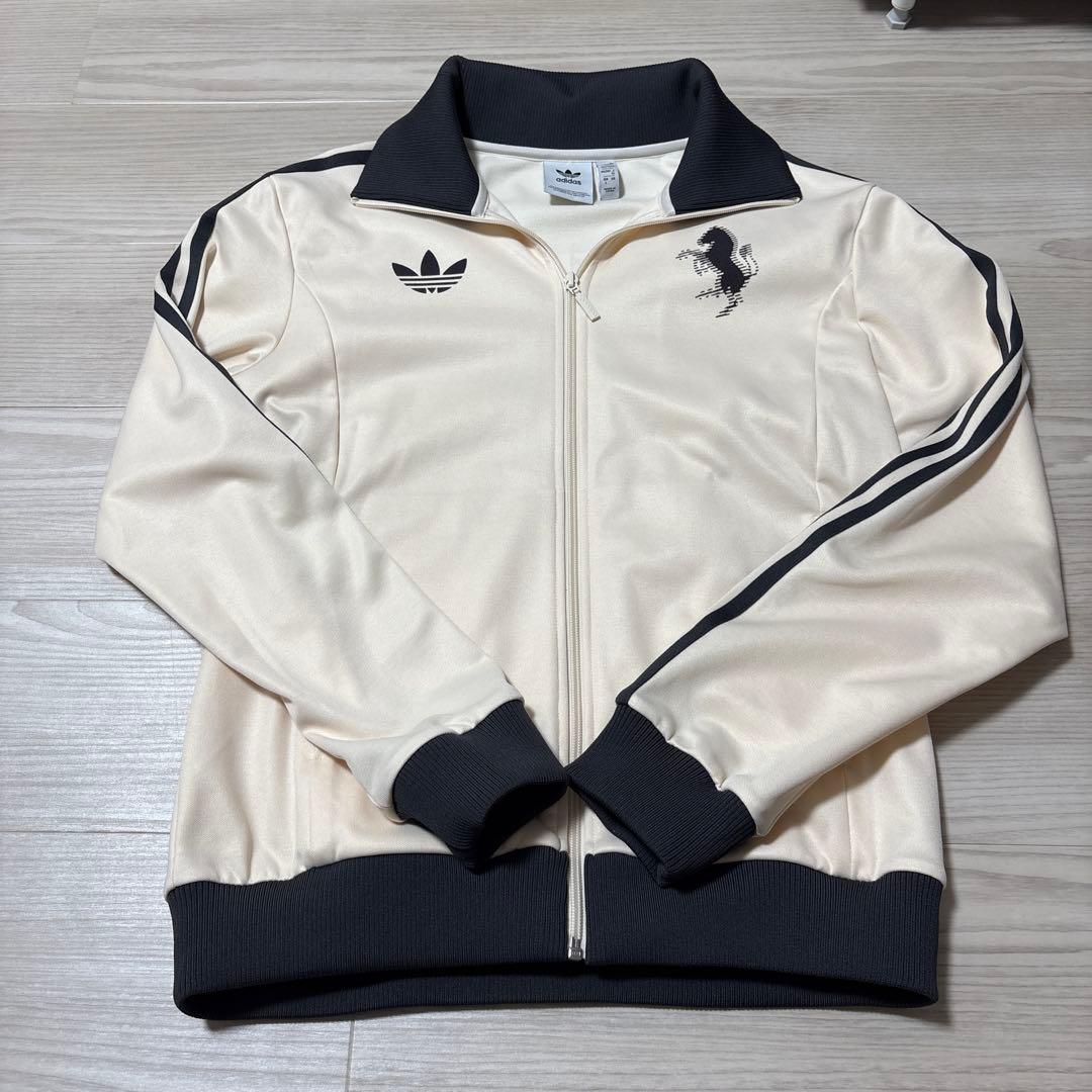 adidas トラックジャケットユベントス