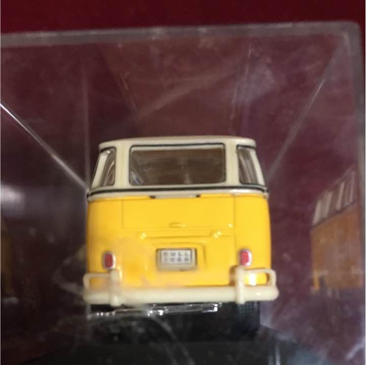 ワーゲンバスミニカー