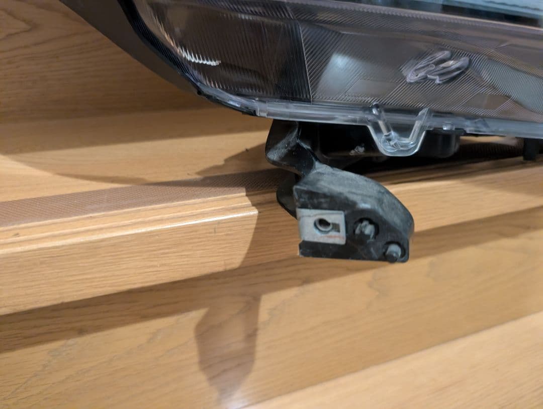 ホンダ　フリード　右　ヘッドライト　GB系