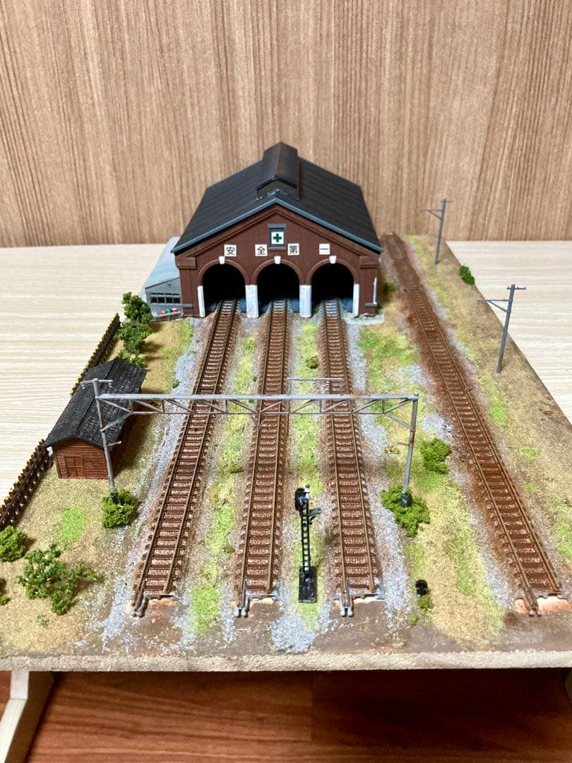 Nゲージ 鉄道模型ジオラマ 昭和のレンガ機関庫