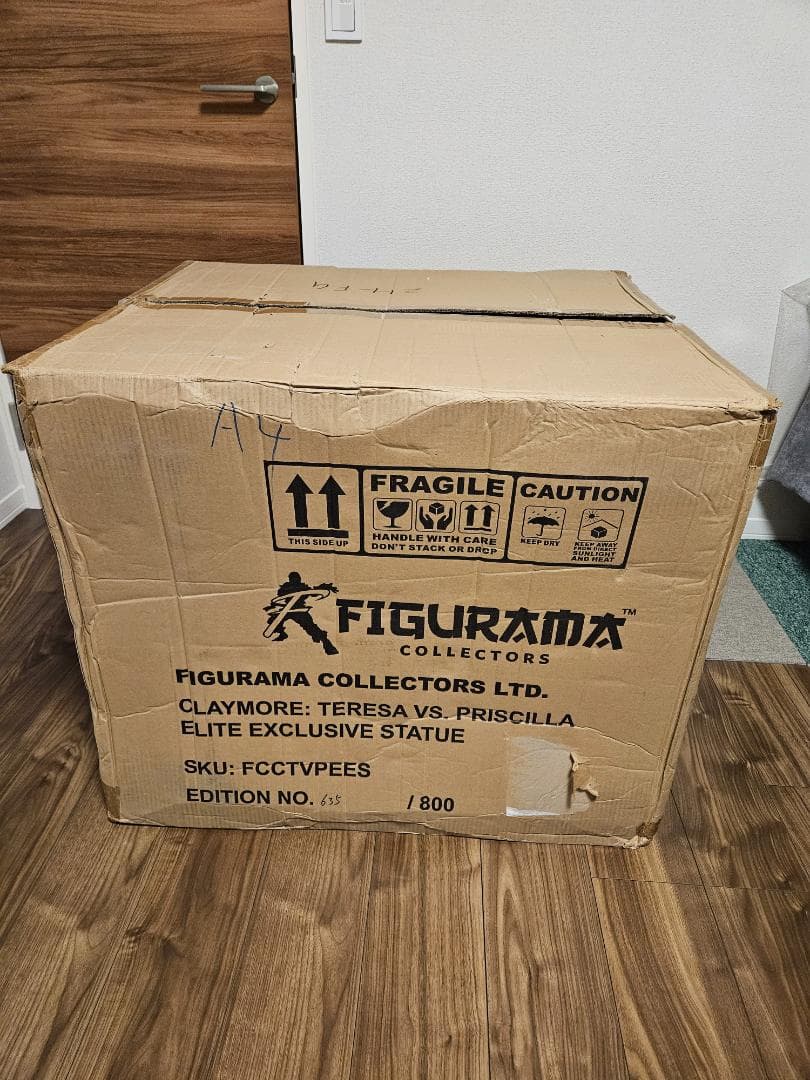 Figurama クレイモア テレサ vs プリシラ 1/6 スタチュー