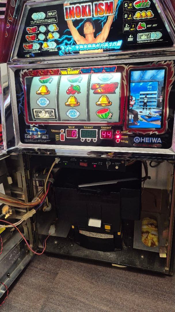 アントニオ猪木自身がパチスロ機 不要機付き 送料無料！！