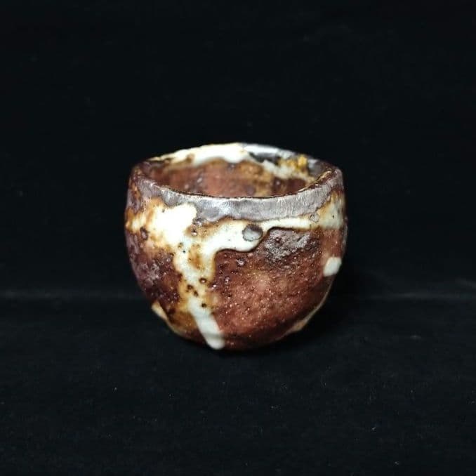 新作　樋口雅之　窯変鼠志野酒呑