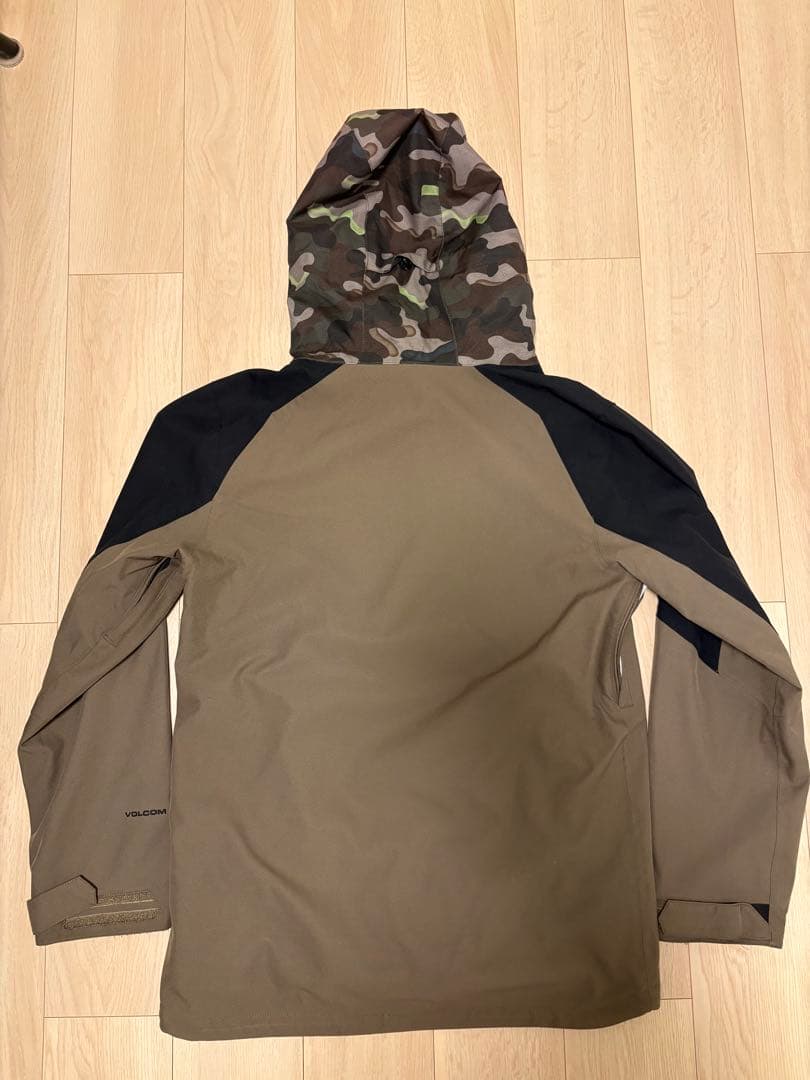 VOLCOM スノーボードウェア　ジャケット M