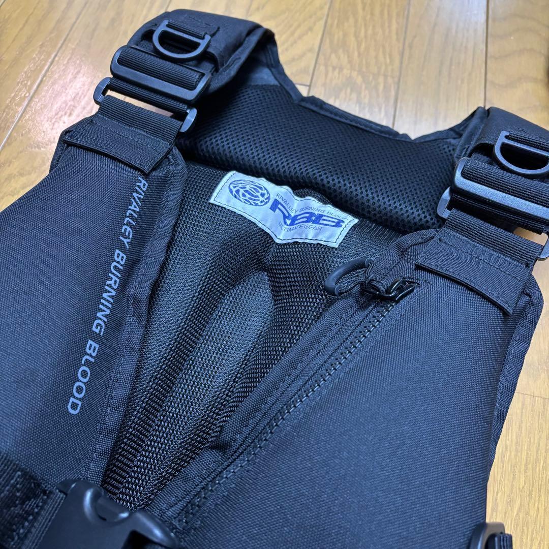 フィッシングベスト RBB ロックショアシューティングベスト