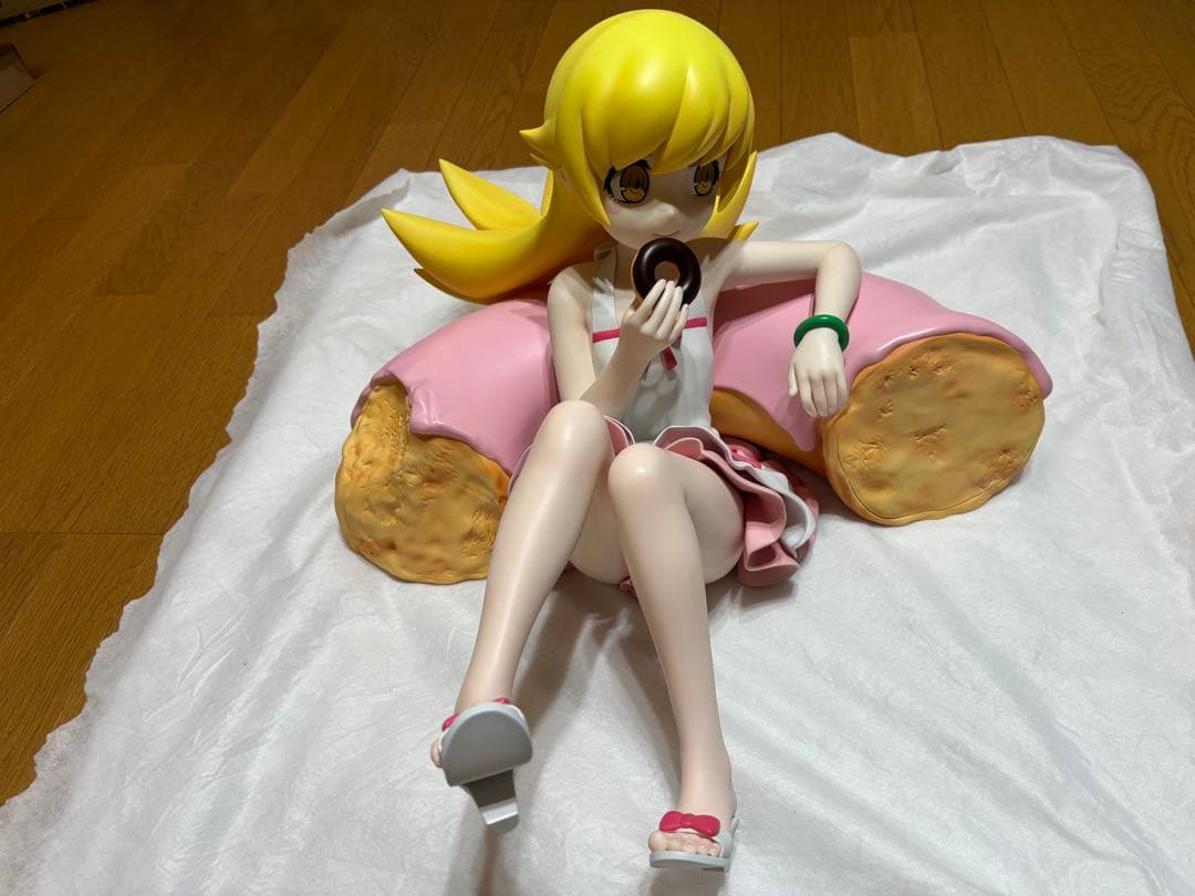 【入手困難】化物語 忍野忍　約50cm 受注生産限定アクリルケース付き