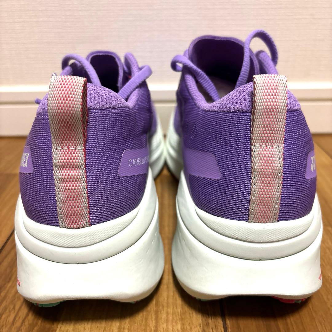 ヨネックス25年モデル ランニングシューズカーボンクルーズXRウィメン