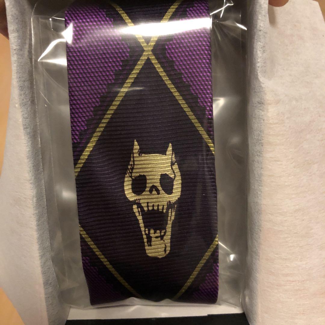 ジョジョの奇妙な冒険 吉良吉影 ネクタイ&シール付き紙袋セット(未使用品)