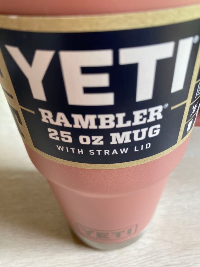 YETI Rambler 25 oz Mug ストローリッド　スライダーリッド付