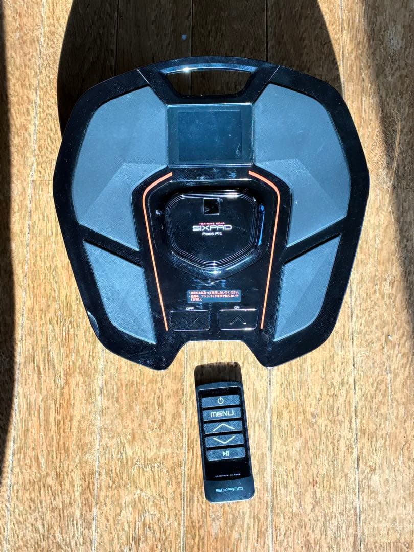 SIXPAD フットフィット　トレーニング機器 リモコン付き