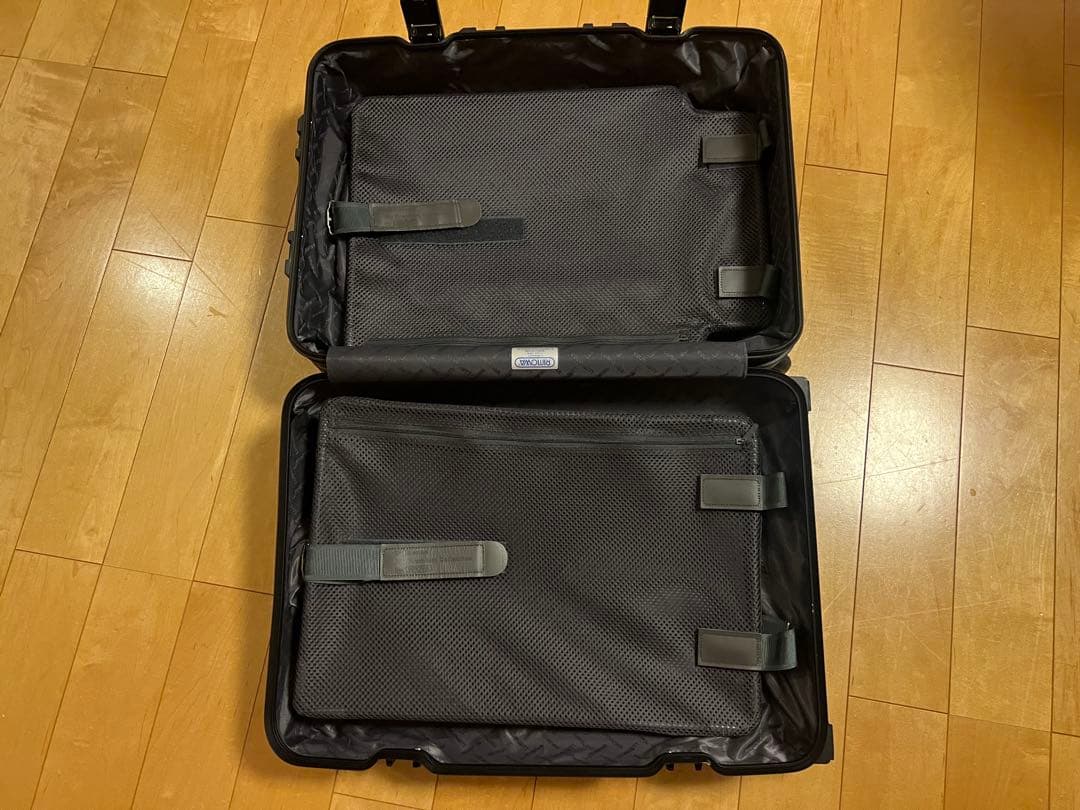 RIMOWA トパーズ ステルス ルフトハンザ限定 32L 2輪 機内持ち込み可