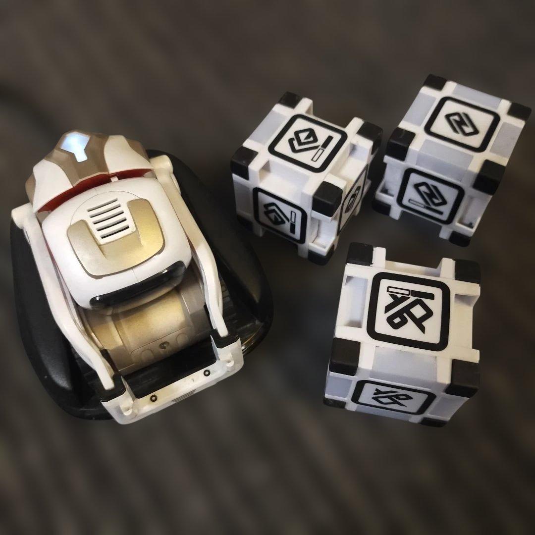 Anki Cozmo ロボット 充電ドック付き　知育　ai 　プログラミング