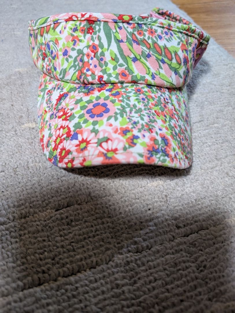 PEARL YGATESのサンバイザー 花柄