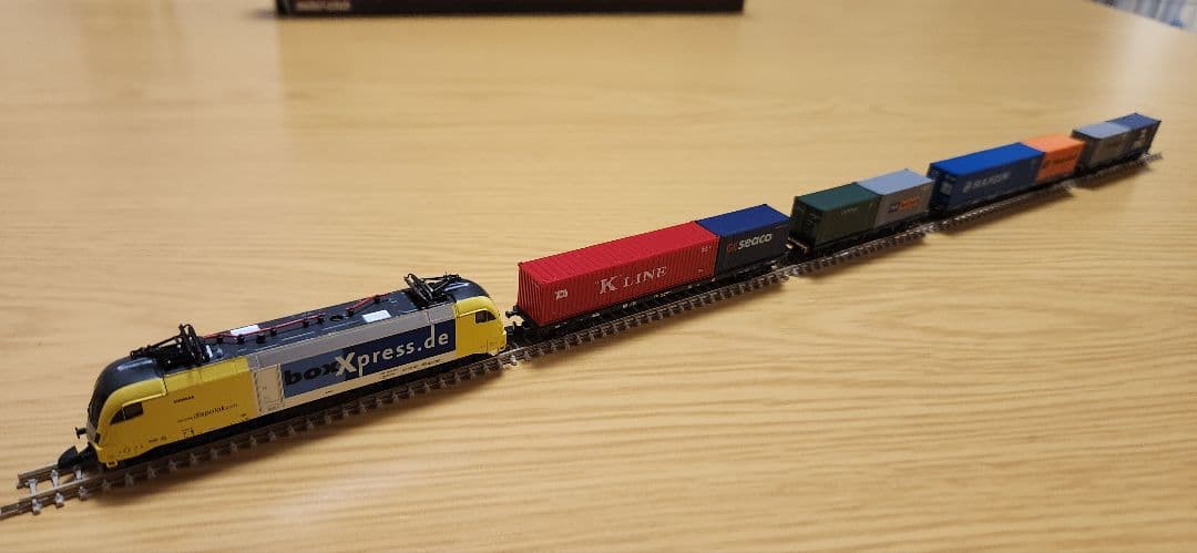 メルクリンミニクラブ 81432 電気機関車+コンテナ貨車セット おまけレール付