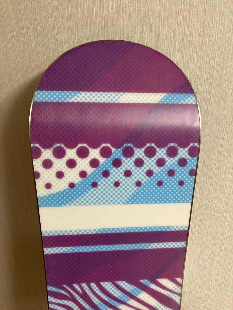 美品！レディーススノーボード 板kissmark 145 ダブルキャンバー