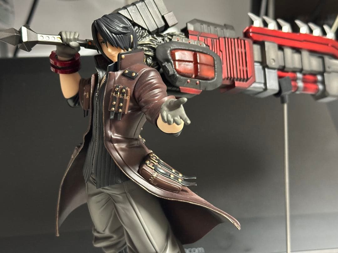 ゴッドイーター 雨宮リンドウ 1/8 フィギュア