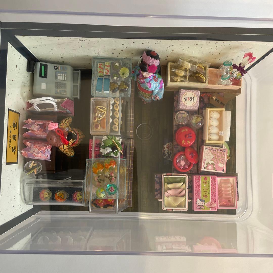 リーメント ぷちサンプル ミニチュア ケースと背景付●京都の和菓子屋 和風 土産