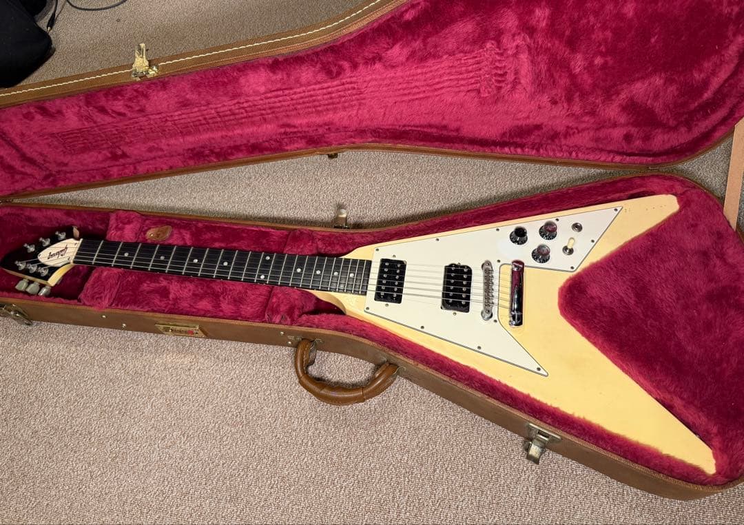 【ギブソンUSA】フライングV クラシックホワイト（ハードケース付）