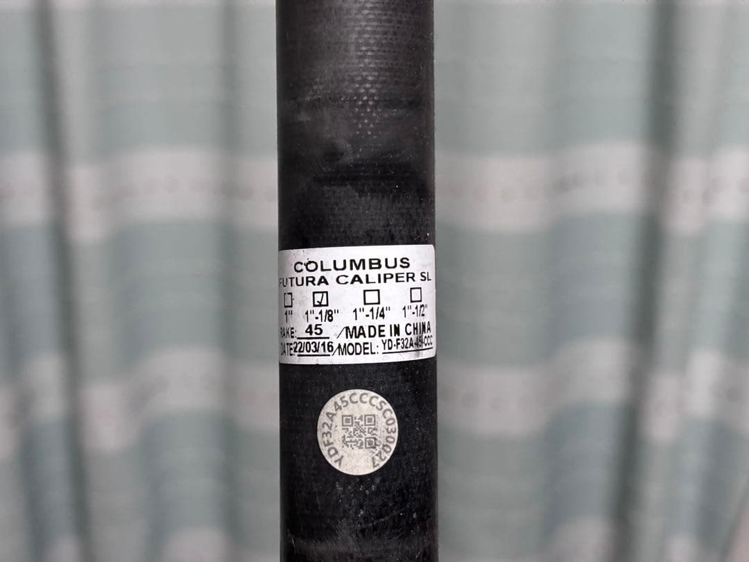 j*8様 オークション！COLUMBUS 1-1/8カーボンフォーク