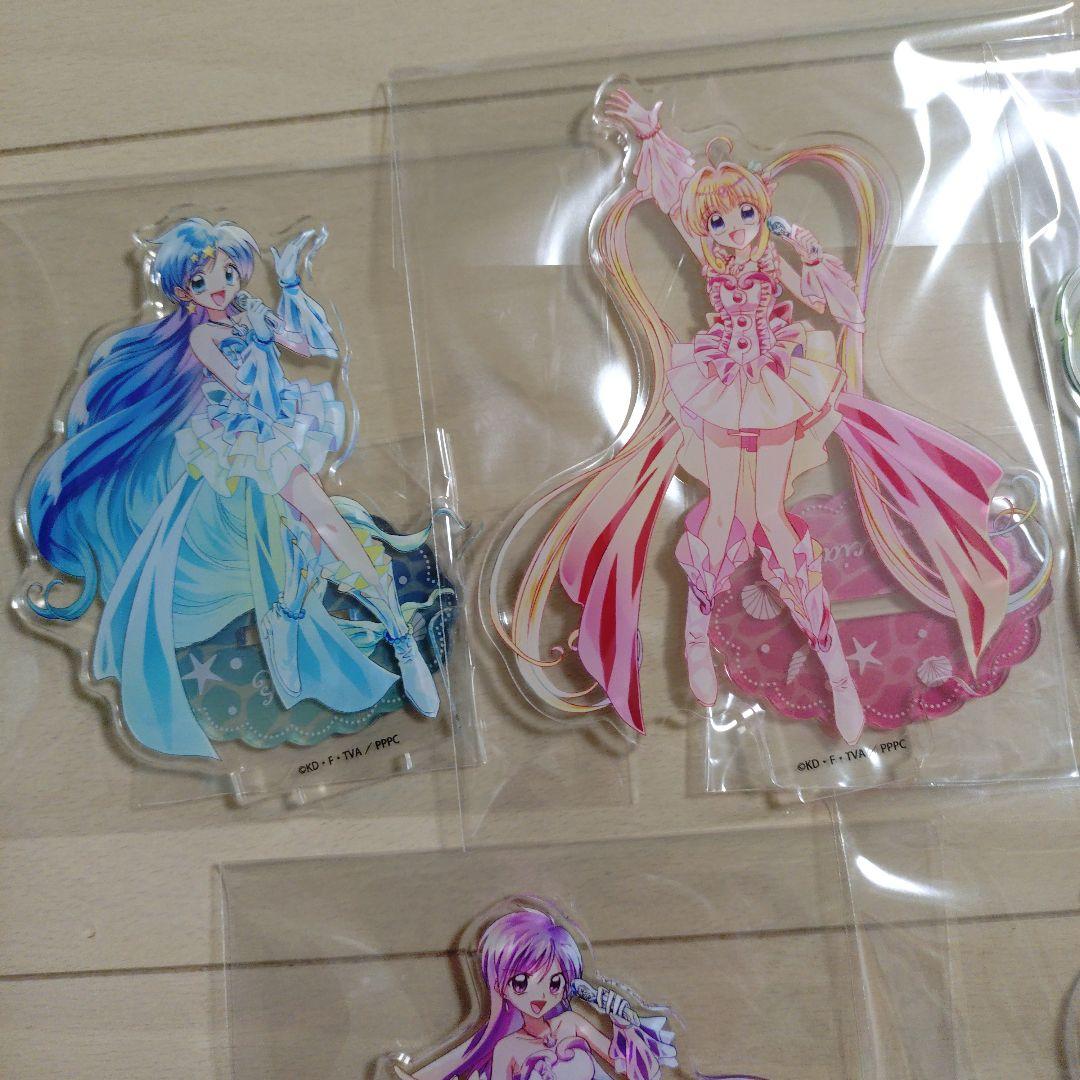 ぴちぴちピッチ　アクリルスタンド