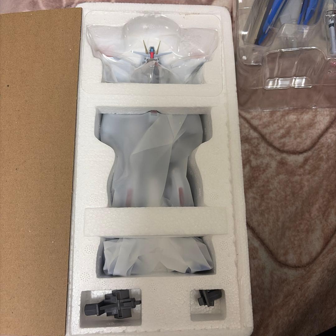 メタルビルド フリーダムガンダムCONCEPT2 SPARKLE