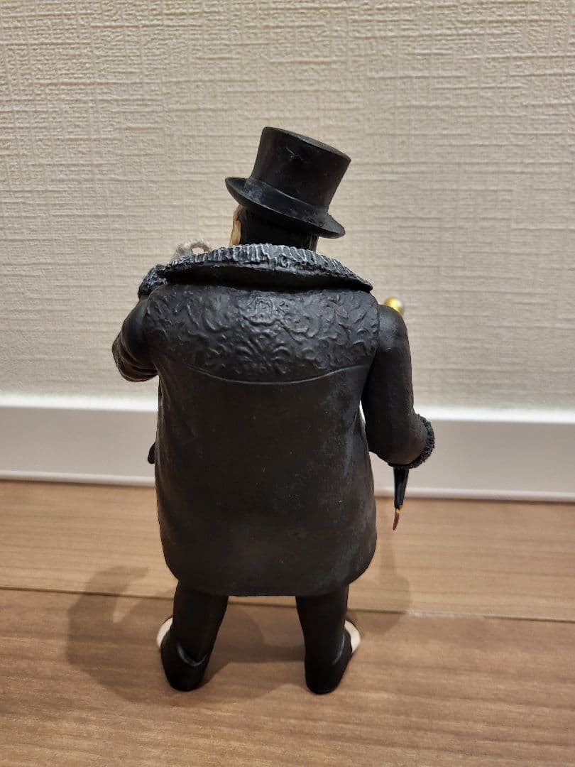 バットマン　アーカムシティ　ペンギン　フィギィア