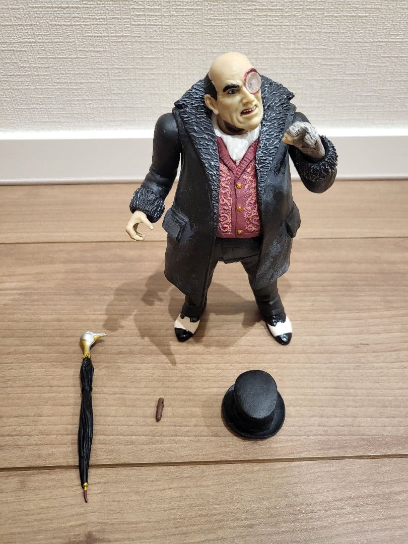 バットマン　アーカムシティ　ペンギン　フィギィア