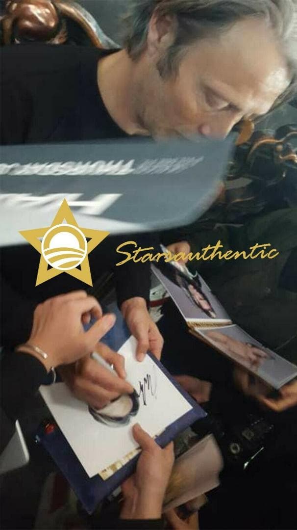 直筆サイン入り写真 マッツ・ミケルセン 俳優 デンマーク SA鑑定済