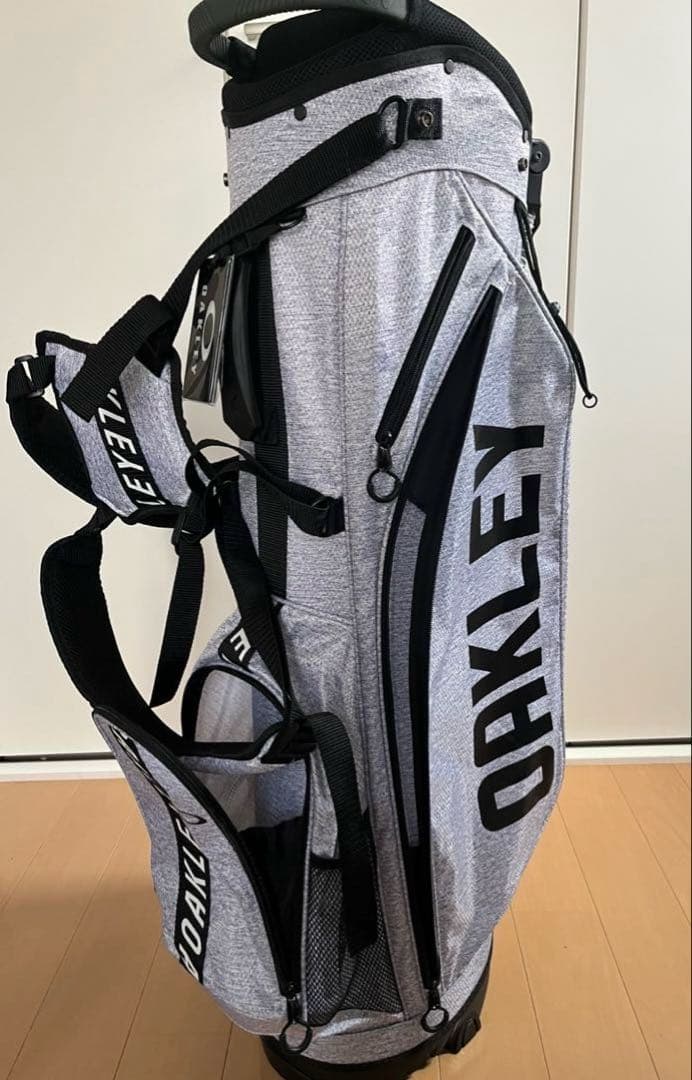 ゴルフバッグ OAKLEY スタンド式キャディバッグ シューズケース付き