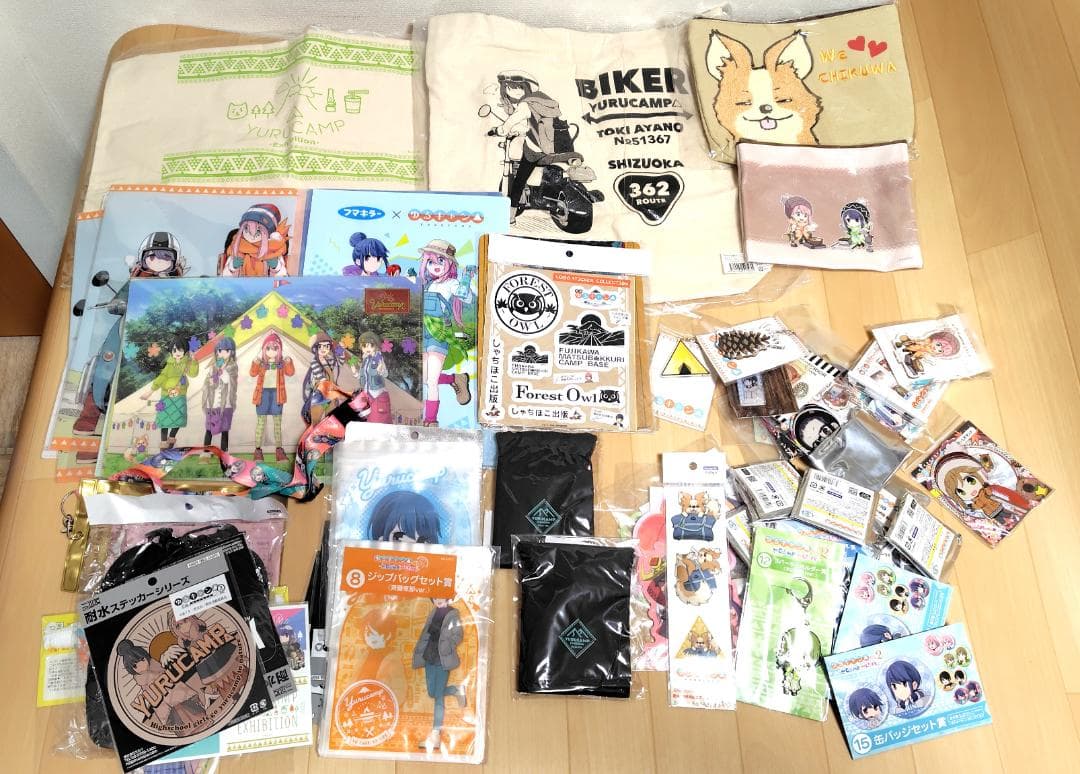 ③お買い得【ゆるキャン△】トート　アクスタ　ステッカー　キーホルダー　缶バッジ等