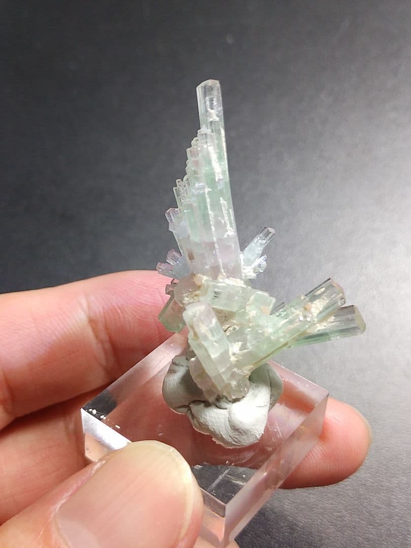 素晴らしいトルマリン結晶　477