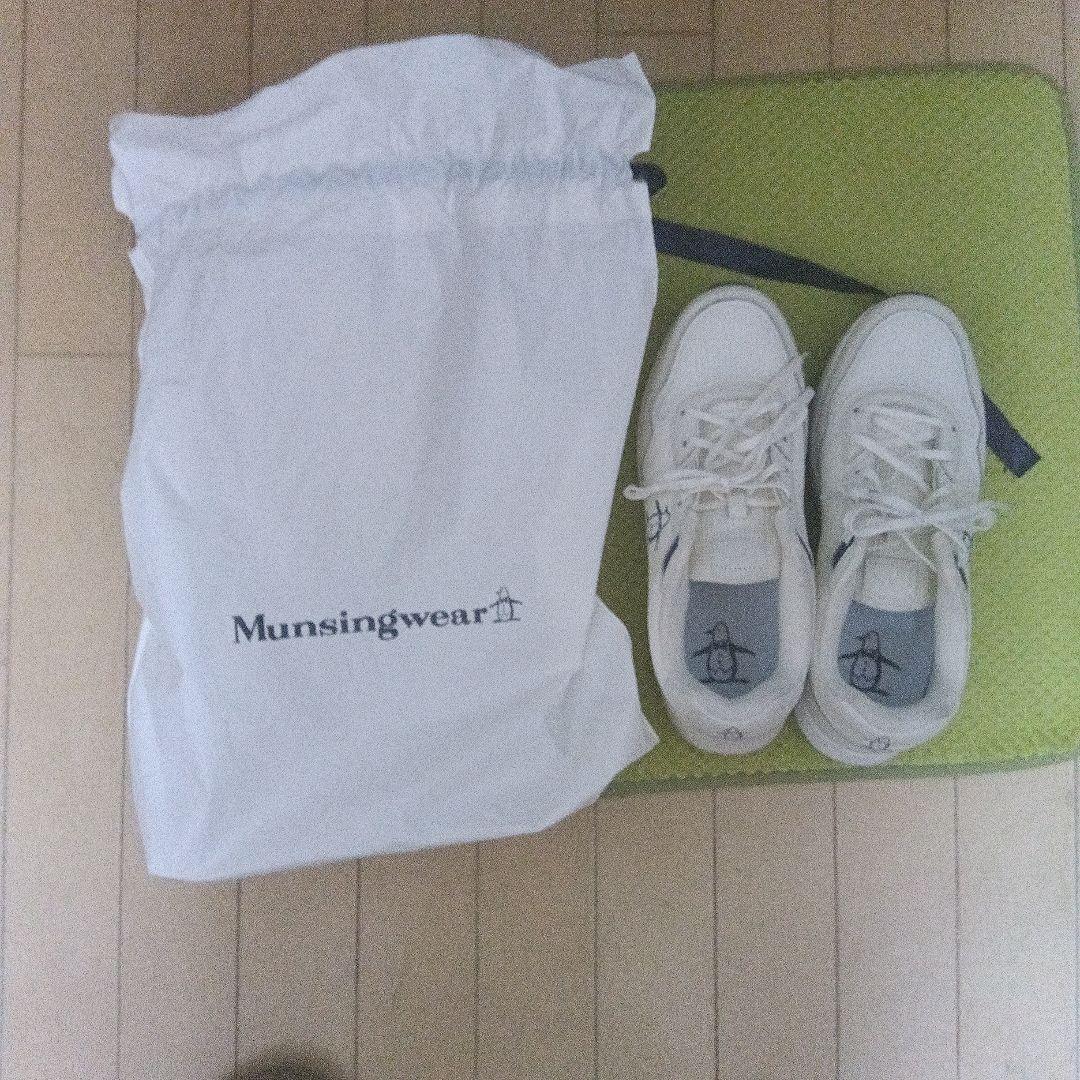 マンシングウェアゴルフシューズ