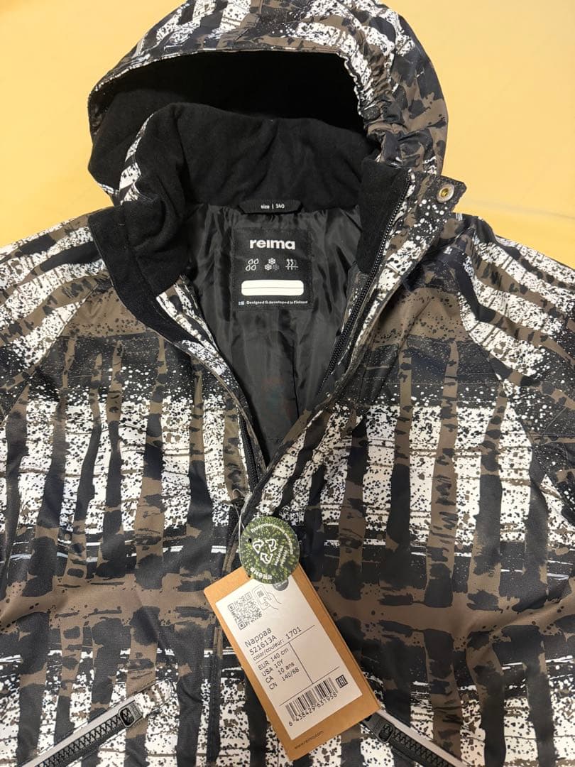 【値下げ！】新品✨reima 子供用スキーウェア 140