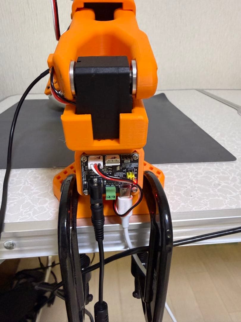 TK様ロボットアーム SO-ARM101 DIY Kit from Wowrob