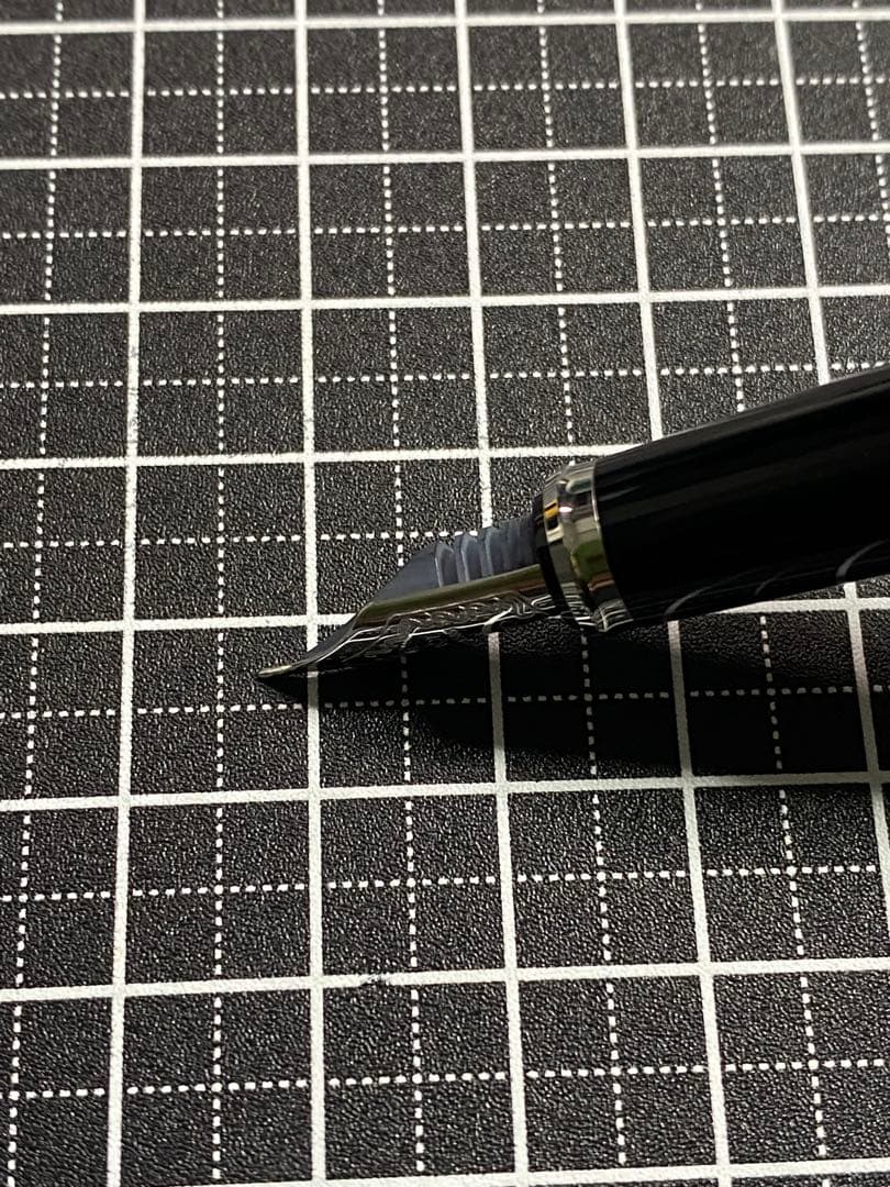 PILOT LEGNO 89s Deep-Red 万年筆　字幅F