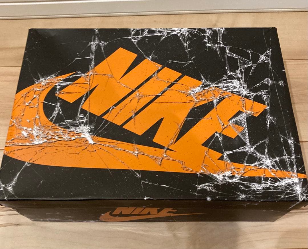 エアジョーダン1 レトロ HIGH OG メンズシューズ　オレンジ/ブラック