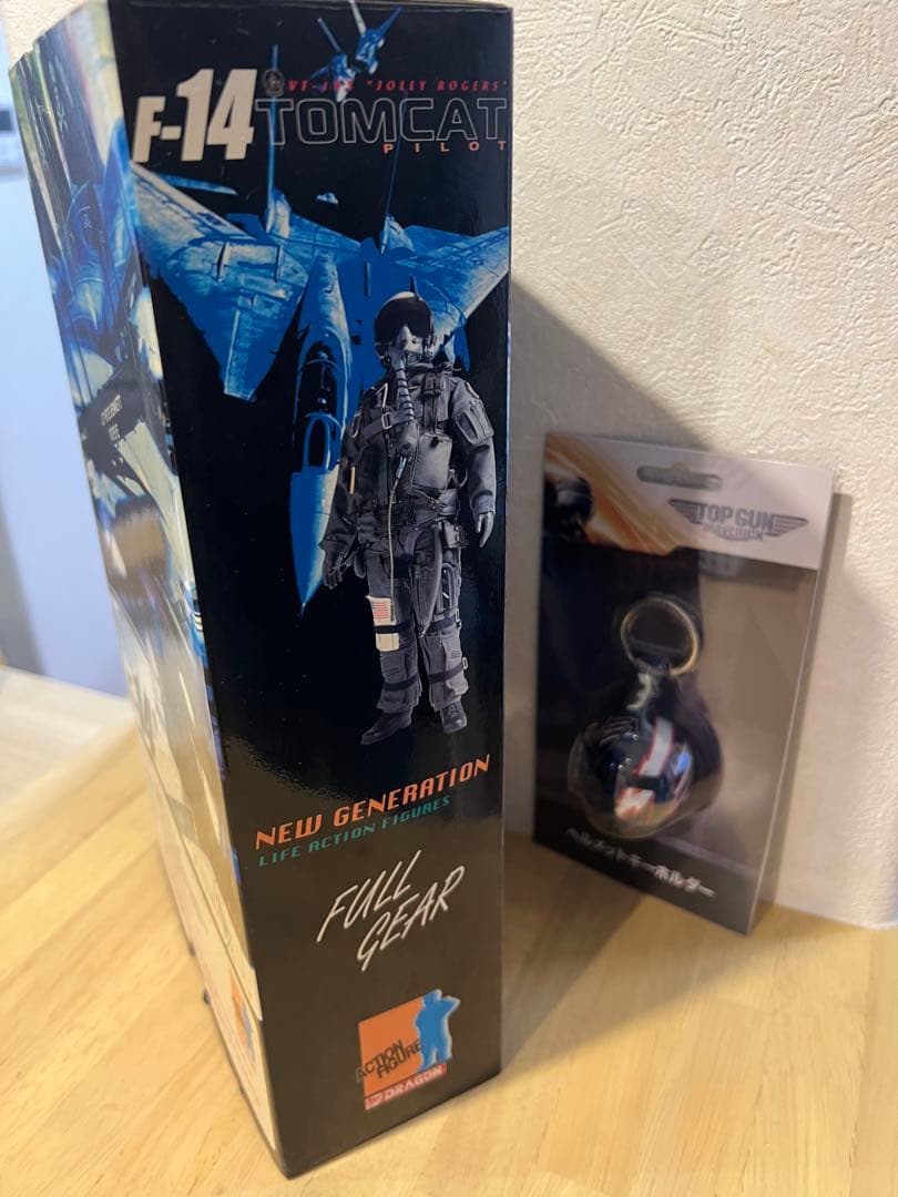 【新品未使用】トム・クルーズTOP GUN トップガン フィギュア