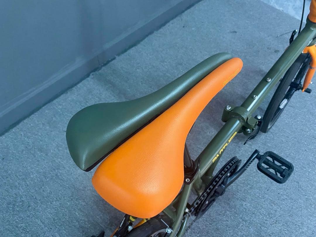 新品未使用PANTHER 20インチ 折りたたみ自転車 8段変速 アルミフレーム