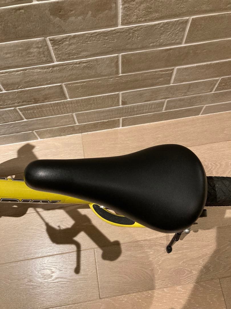 SPARKY スパーキー　キックバイク　イエロー　ブレーキ　スタンド付