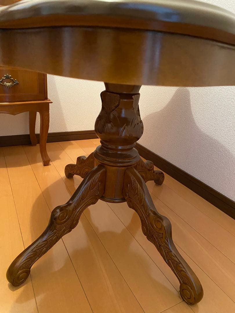 猫脚　象嵌イタリア製　木製テーブル　【注意】地域にては問い合わせ必須