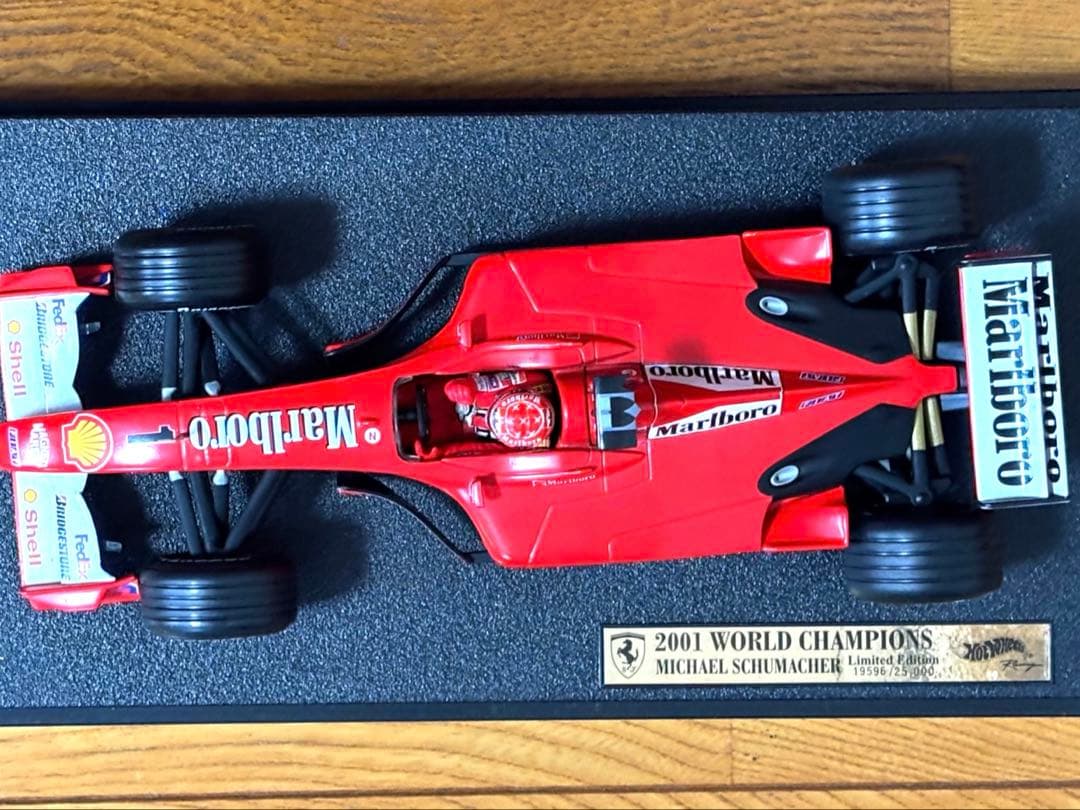 Ferrari F1 2001 WORLD CHAMPIONS 1/18ミニカー