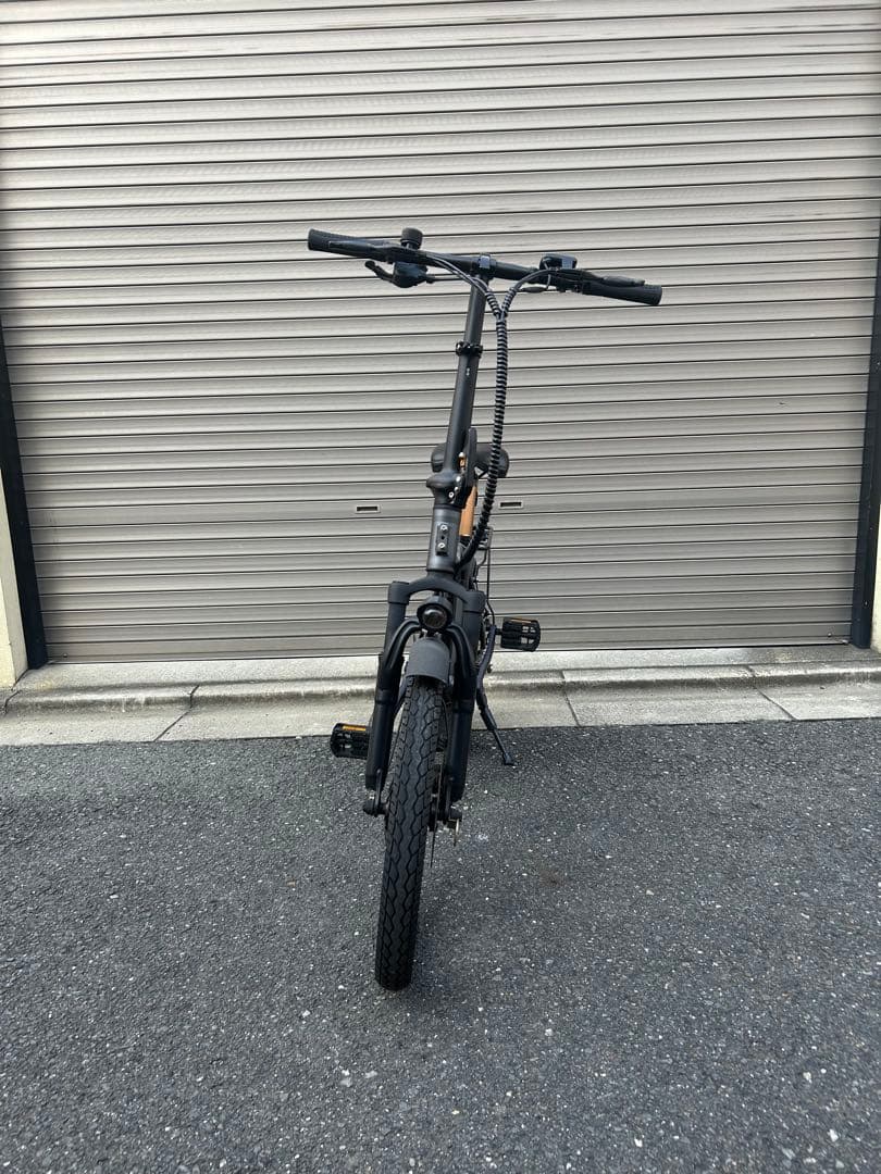 人気のEENOUR C4電動アシスト自転車　折りたたみ　JK 女子高生　大阪