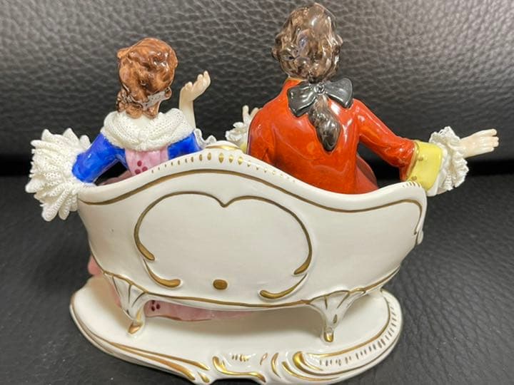 Dresden レース人形　会話が弾むカップル　アンティーク