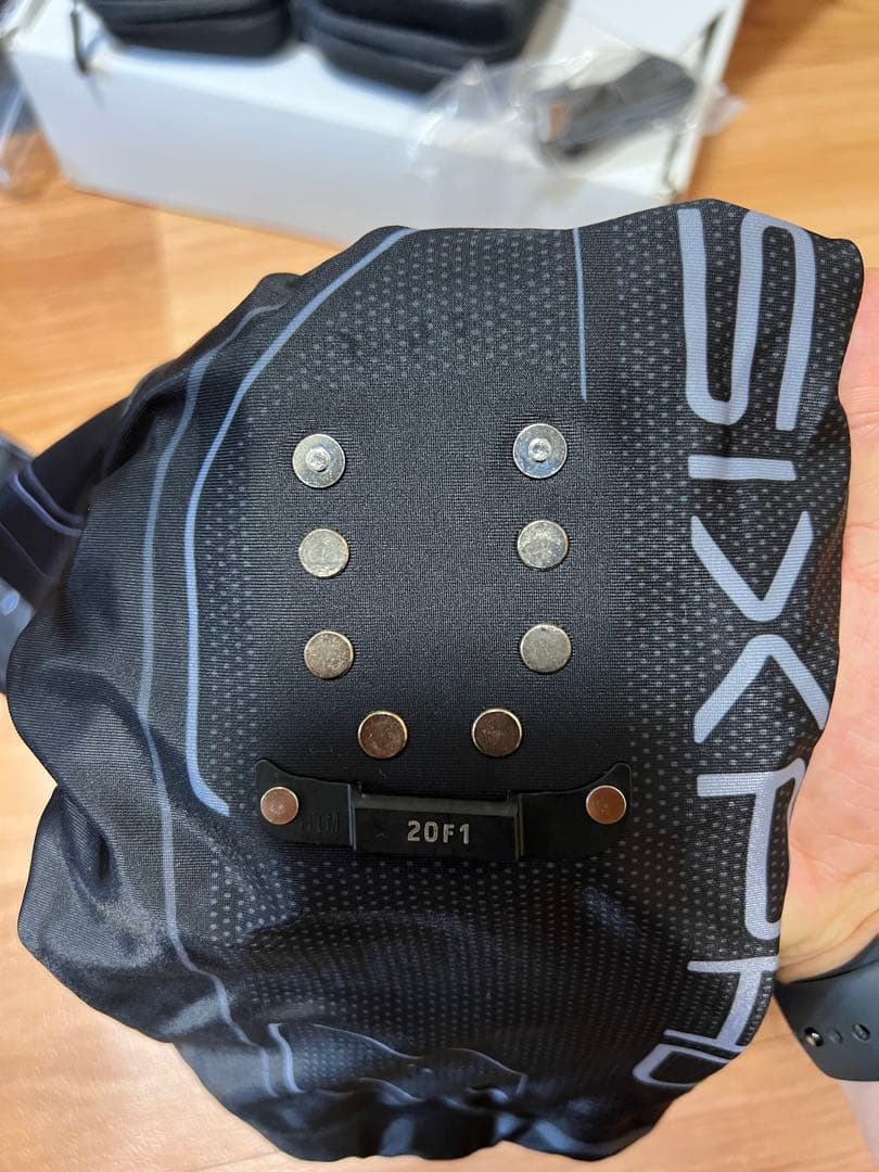 aSAKAWA SIXPADパワースーツトップ正規品　レディースSサイズ