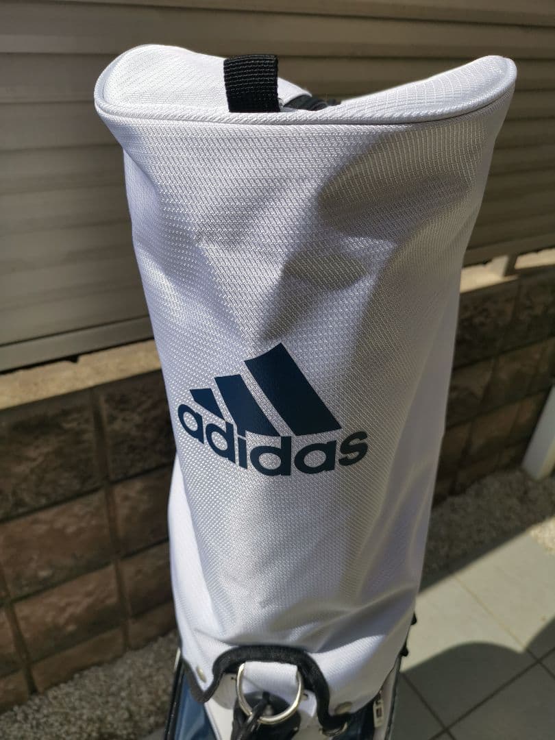 美品 adidas キャディバッグ ホワイト/ネイビー AWR92
